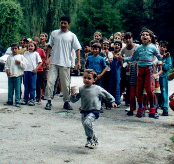 kids enjoy the
camp we
held at the Valea
Iasului hospital